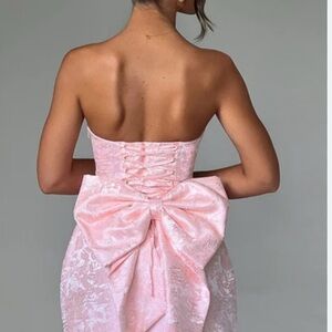 Elegant Pink Strapless Mini Dress